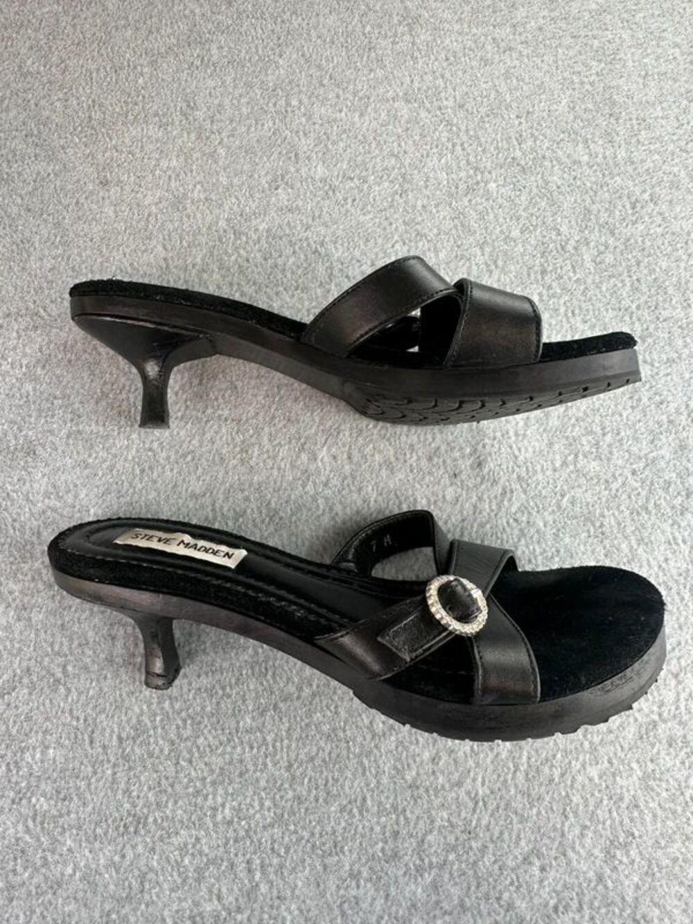 Vintage 90s Y2K Steve Madden Black Kitten Heel Size 7 Rhinestone Wooden Heel - Picture 5 of 10